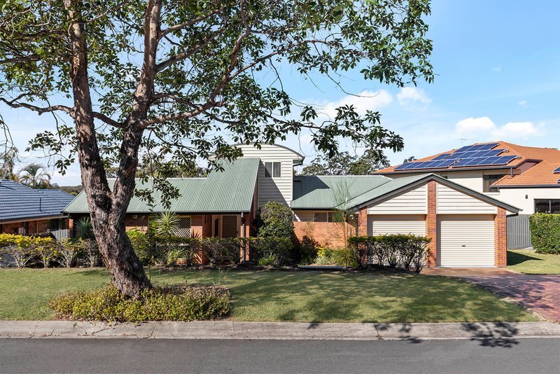 Photo - 29 Oxford Crescent, Bridgeman Downs QLD 4035 - Image 17