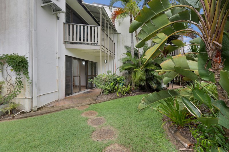 Photo - 2/9 Pacific Drive, Blacks Beach QLD 4740 - Image 9