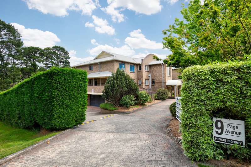 2/9 Page Avenue, Wentworth Falls NSW 2782