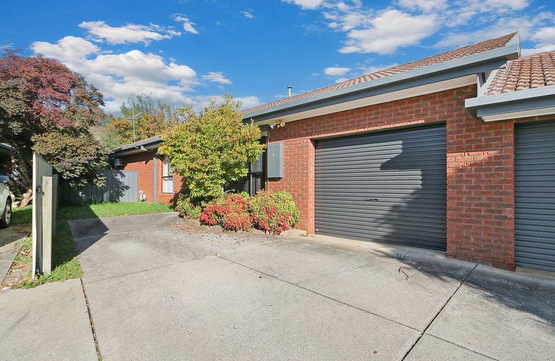 Photo - 2/9 Page Court, West Wodonga VIC 3690 - Image 1
