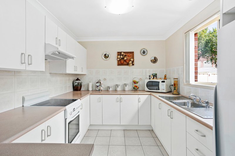 Photo - 2/9 Panbula Place, Flinders NSW 2529 - Image 2