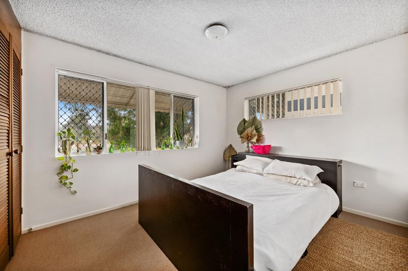 Photo - 2/9 Pangarinda Place, Mooloolaba QLD 4557 - Image 6