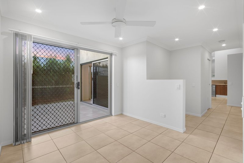 Photo - 29 Paperbark Crescent, Coomera QLD 4209 - Image 10