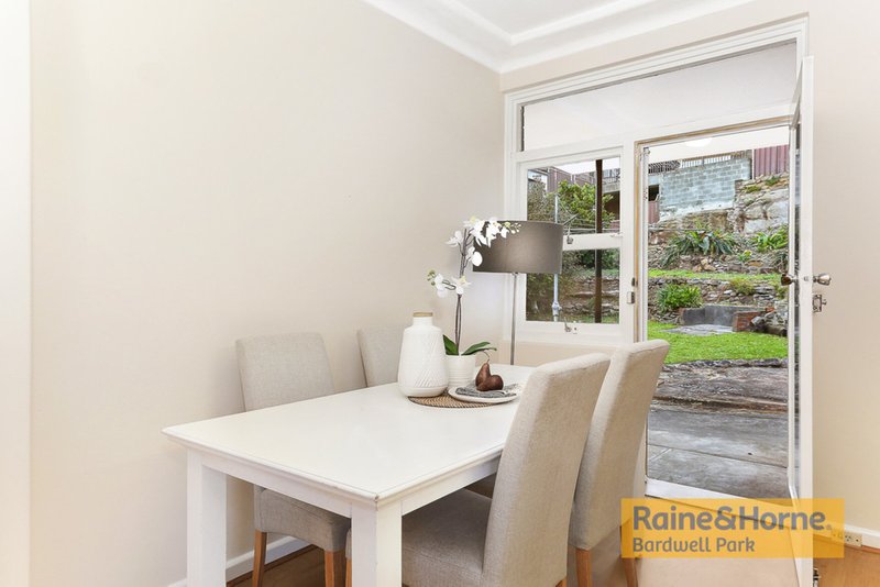 Photo - 29 Paris Avenue, Earlwood NSW 2206 - Image 4