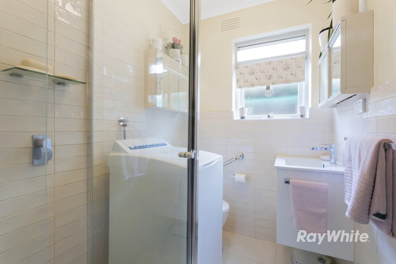 Photo - 2/9 Park Avenue, Glen Huntly VIC 3163 - Image 7
