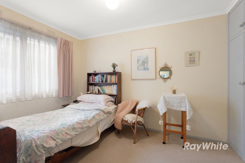 Photo - 2/9 Park Avenue, Glen Huntly VIC 3163 - Image 8