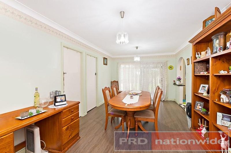 Photo - 29 Park Road, East Hills NSW 2213 - Image 3