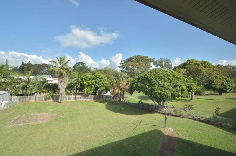 Photo - 29 Park Street, West Gladstone QLD 4680 - Image 14