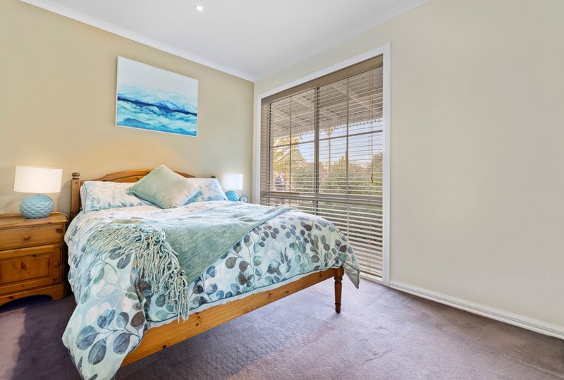 Photo - 29 Pascall Street, Mount Waverley VIC 3149 - Image 11