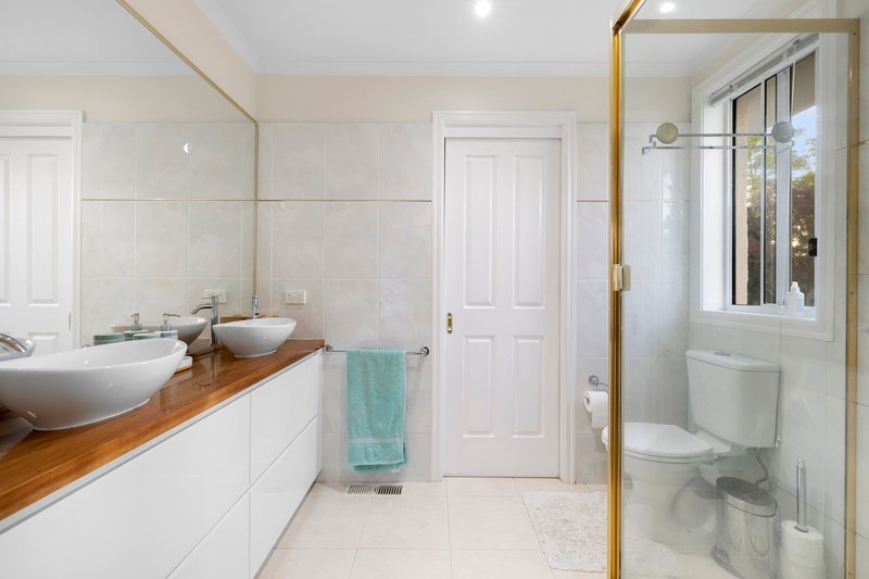 Photo - 29 Pascall Street, Mount Waverley VIC 3149 - Image 12