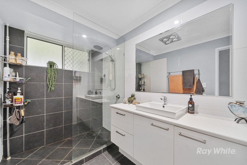 Photo - 29 Passerine Drive, Rochedale South QLD 4123 - Image 11