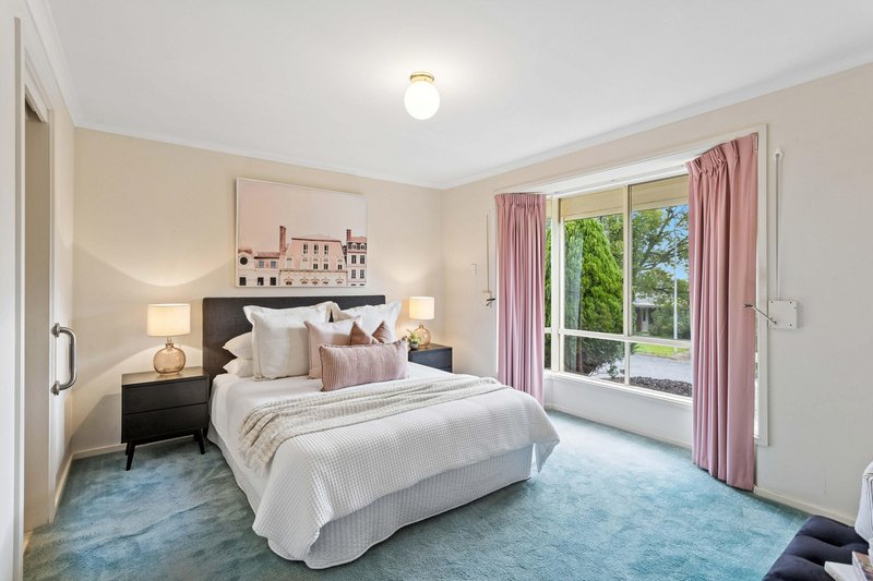 Photo - 29 Pelsaert Avenue, Fairview Park SA 5126 - Image 2