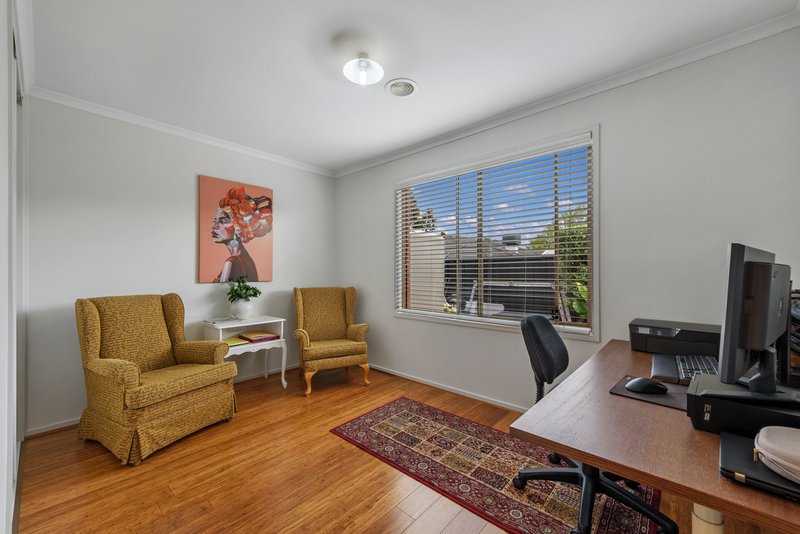 Photo - 29 Pilgrim Drive, Hillside VIC 3037 - Image 13