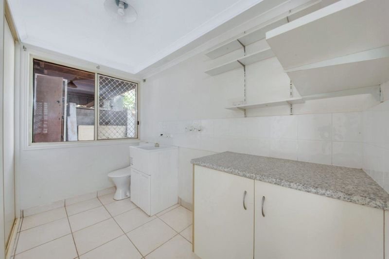 Photo - 29 Pine Avenue, West Gladstone QLD 4680 - Image 14