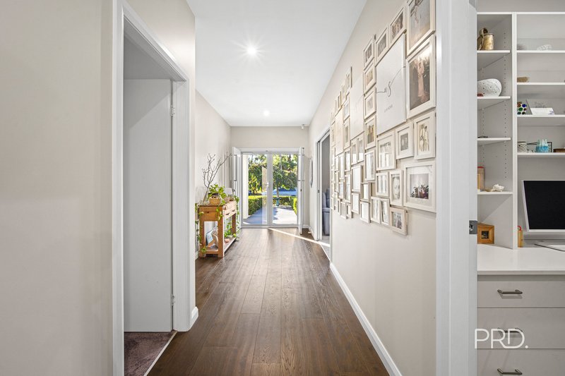 Photo - 29 Plunkett Drive, Lake Albert NSW 2650 - Image 12