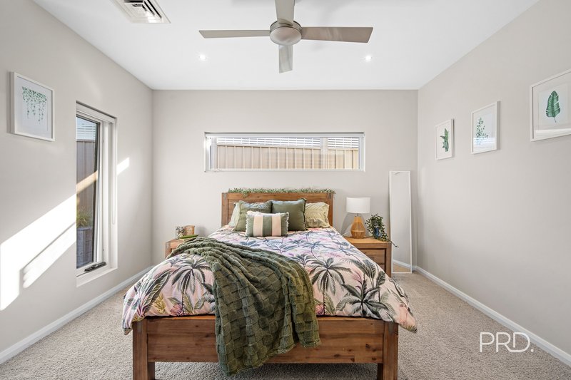 Photo - 29 Plunkett Drive, Lake Albert NSW 2650 - Image 21