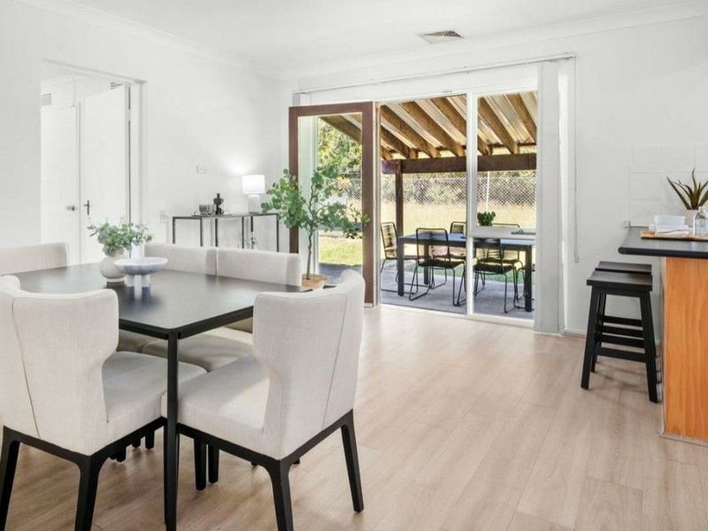 Photo - 29 Plymouth Avenue, North Rocks NSW 2151 - Image 3