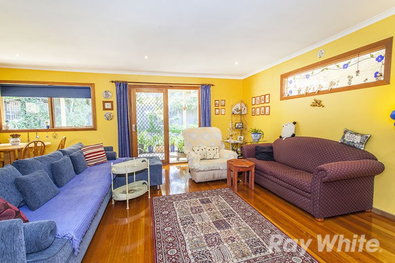 Photo - 29 Plymouth Street, Glen Waverley VIC 3150 - Image 6