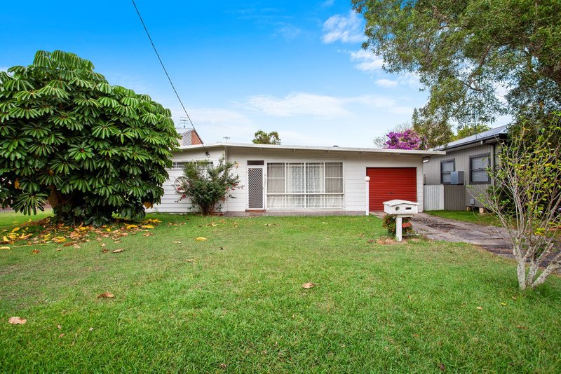 Photo - 29 Point Street, Bateau Bay NSW 2261 - Image 2