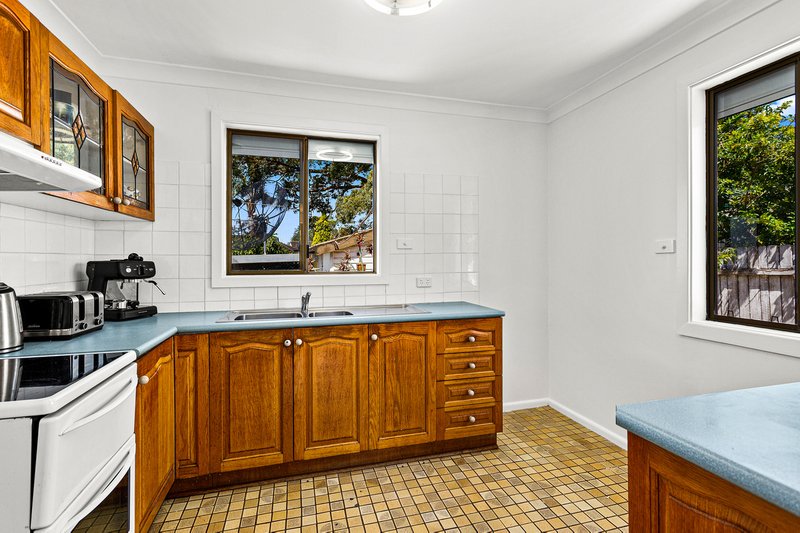 Photo - 29 Ponsford Street, Warilla NSW 2528 - Image 2