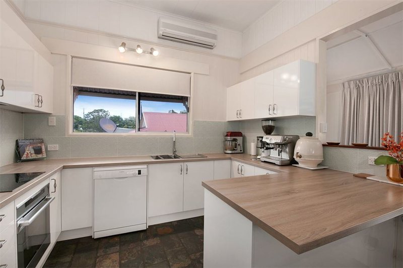 Photo - 29 Premier Street, Oxley QLD 4075 - Image 5