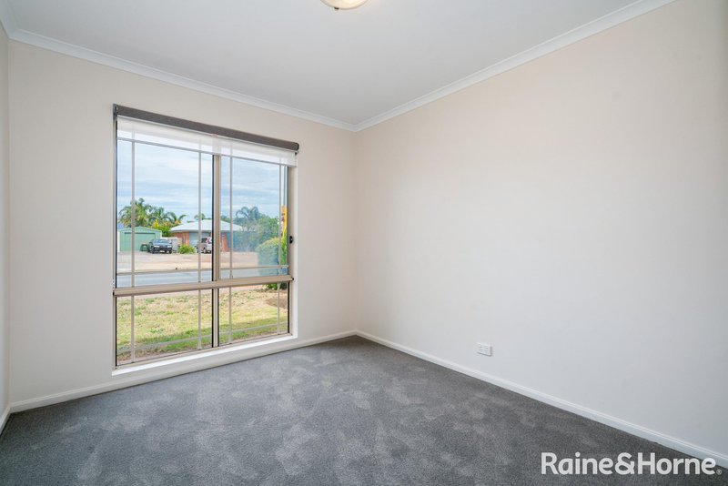 Photo - 29 Pridham Boulevard, Aldinga SA 5173 - Image 11