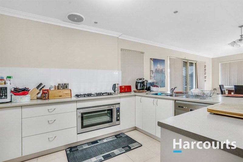 Photo - 29 Purcell Gardens, South Yunderup WA 6208 - Image 6