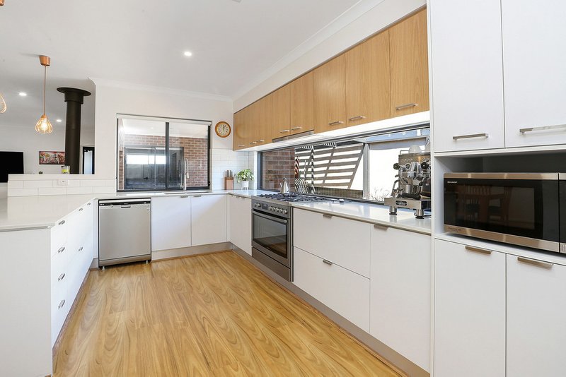 Photo - 29 Quail Drive, Lara VIC 3212 - Image 6