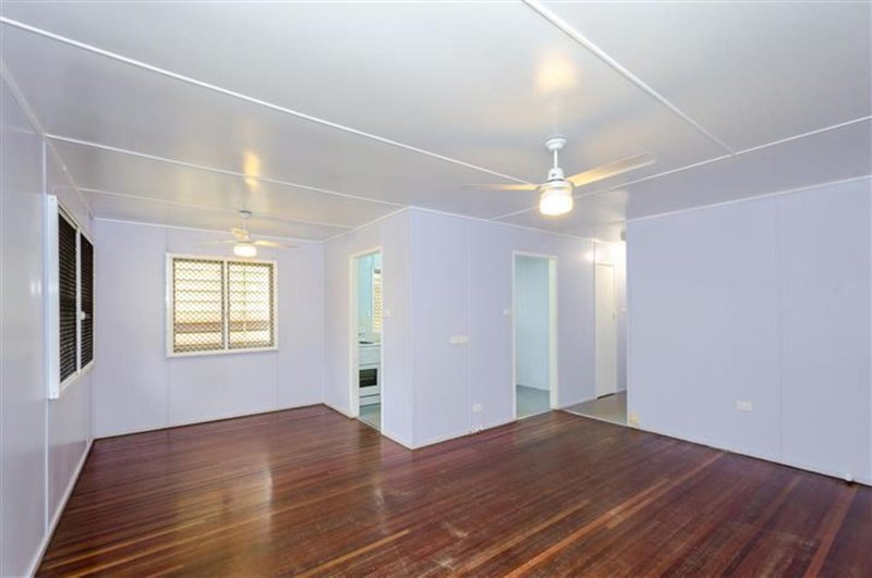 Photo - 29 Quoin Street, West Gladstone QLD 4680 - Image 3