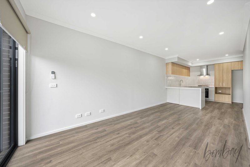 Photo - 29 Racka Road, Wollert VIC 3750 - Image 4