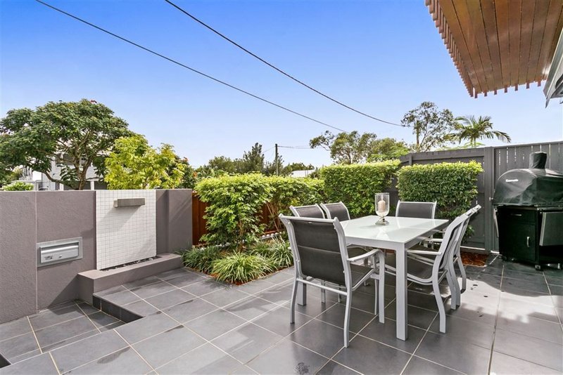 2/9 Railway Terrace, Corinda QLD 4075