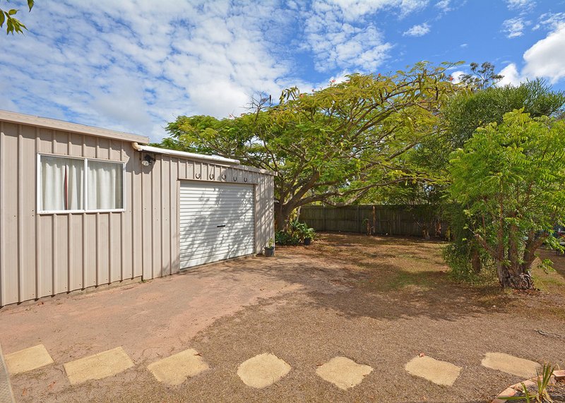 Photo - 29 Raintree Ave , Burrum Heads QLD 4659 - Image 3