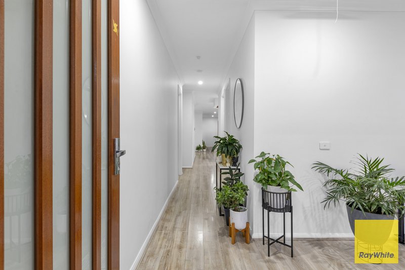 Photo - 29 Rathmines Road, Truganina VIC 3029 - Image 3