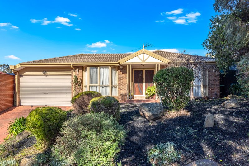 Photo - 29 Ravenhill Boulevard, Roxburgh Park VIC 3064 - Image 3