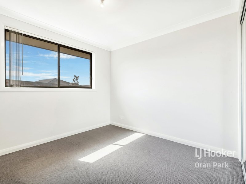 Photo - 29 Rawlings Street, Oran Park NSW 2570 - Image 9