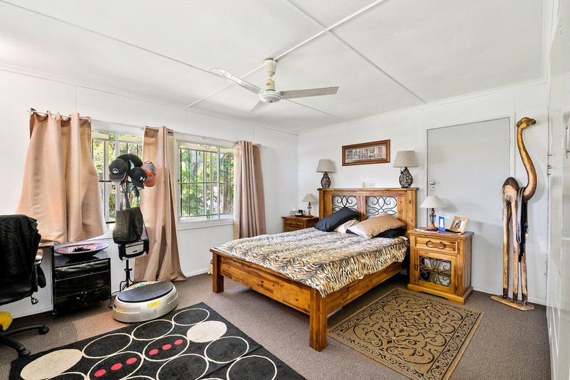 Photo - 29 Raymond Terrace, Deception Bay QLD 4508 - Image 3