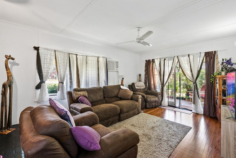 Photo - 29 Raymond Terrace, Deception Bay QLD 4508 - Image 4