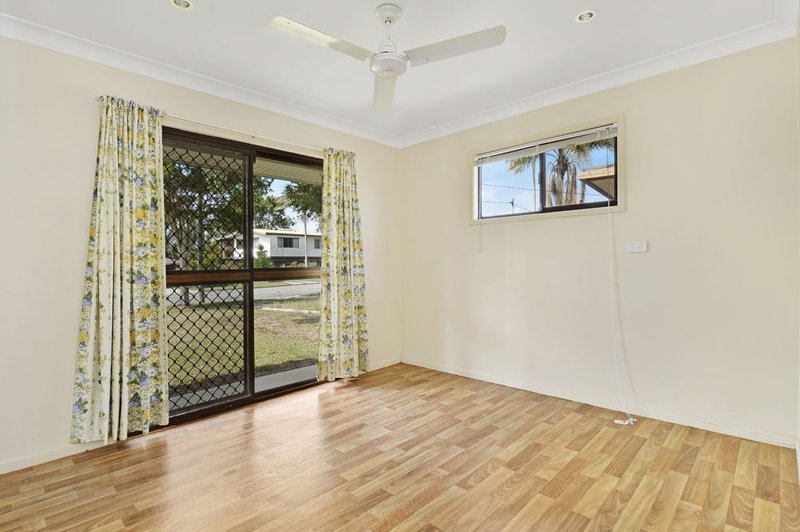 Photo - 29 Rebecca Street, Burpengary QLD 4505 - Image 6