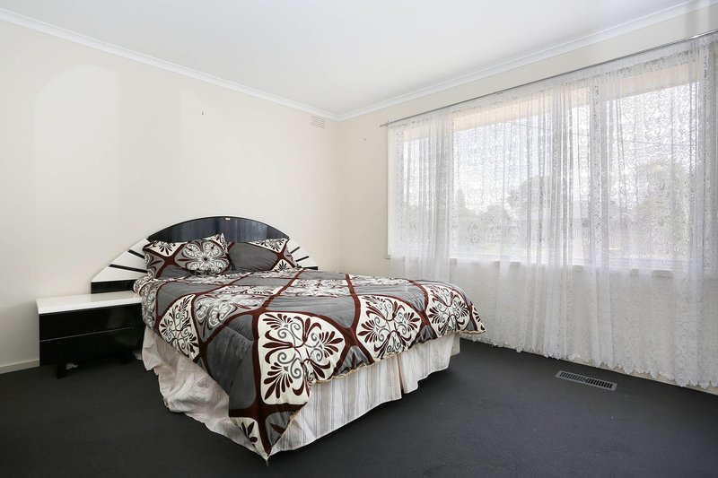 Photo - 29 Regal Avenue, Thomastown VIC 3074 - Image 6