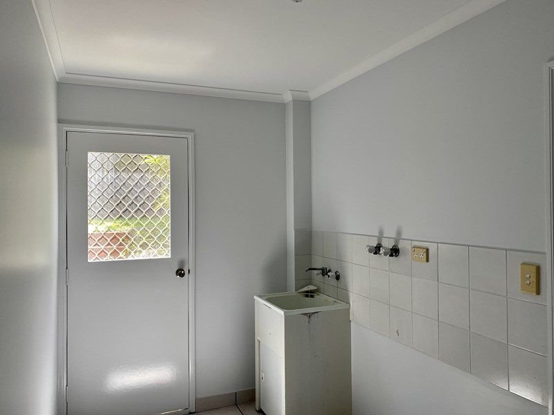 Photo - 2/9 Robin Street, Slade Point QLD 4740 - Image 8