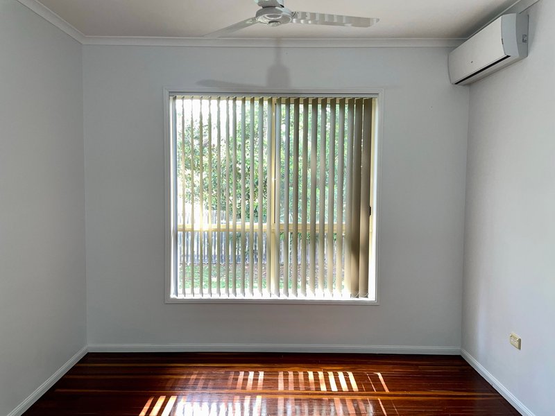 Photo - 2/9 Robin Street, Slade Point QLD 4740 - Image 12