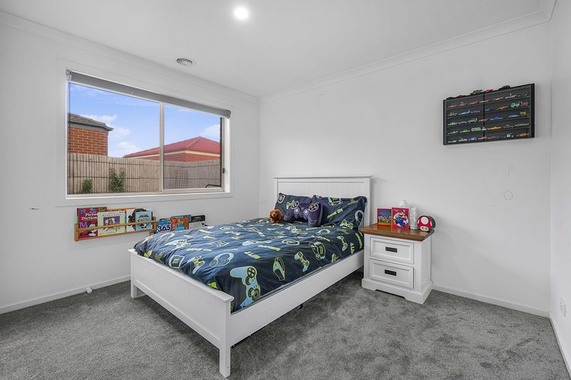 Photo - 29 Rosella Avenue, Pakenham VIC 3810 - Image 10