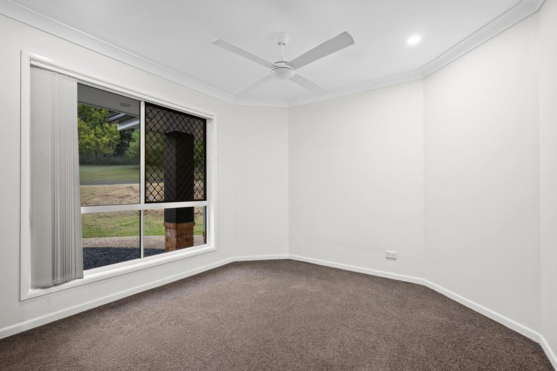 Photo - 29 Rosemont Court, Underwood QLD 4119 - Image 4