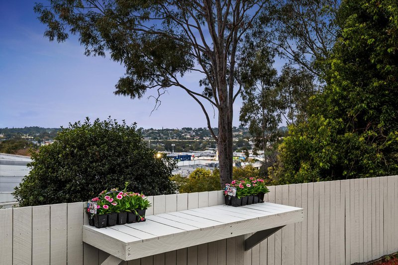 Photo - 29 Rosemont Court, Underwood QLD 4119 - Image 8