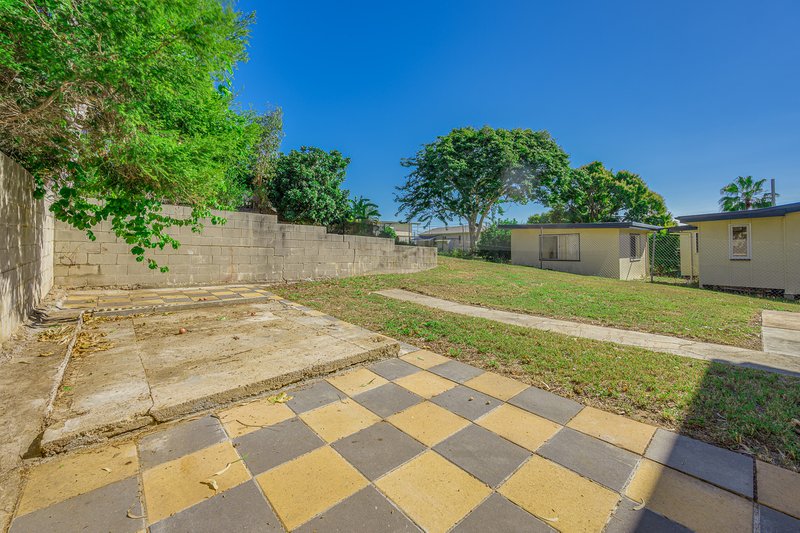 Photo - 29 Rossella Street, West Gladstone QLD 4680 - Image 14