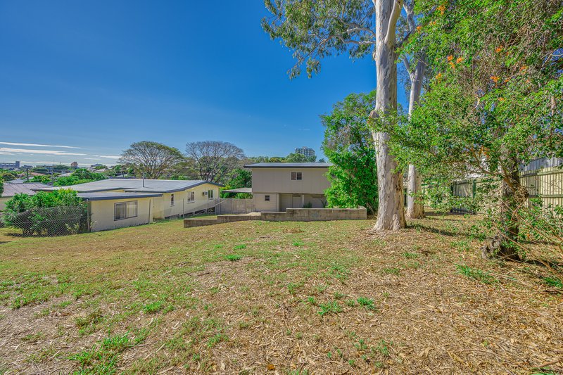 Photo - 29 Rossella Street, West Gladstone QLD 4680 - Image 16