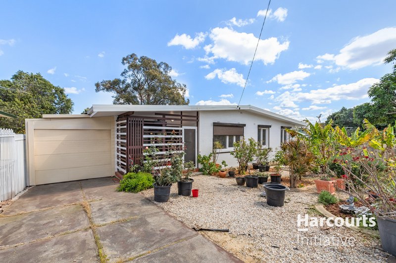 29 Roxwell Way, Girrawheen WA 6064