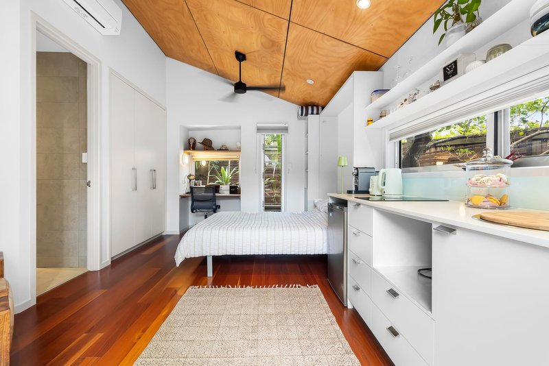 Photo - 29 Royal Parade, Ashgrove QLD 4060 - Image 18