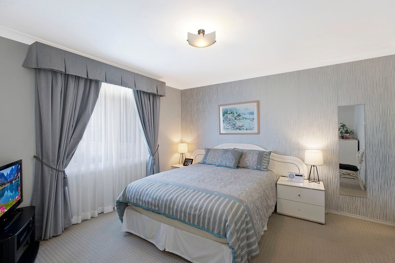 Photo - 2/9 Sacha Terrace, Terrigal NSW 2260 - Image 8