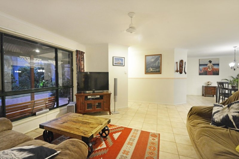 Photo - 29 Sandpiper Crescent, Jubilee Pocket QLD 4802 - Image 3